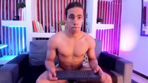 Snapshot of patrick_senova chatting on 4, 3, 2025 Patrick online show from 4, 3, 2025