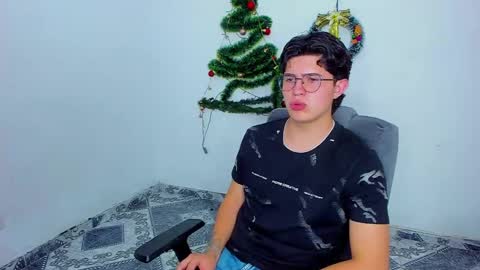 Snapshot of patrik027 chatting on 5, 12, 2024 .... online show from 5, 12, 2024