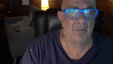 Snapshot of patvac chatting on 2, 12, 2024 patvac online show from 2, 12, 2024