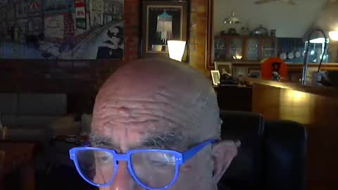 Snapshot of patvac chatting on 11, 12, 2024 patvac online show from 11, 12, 2024