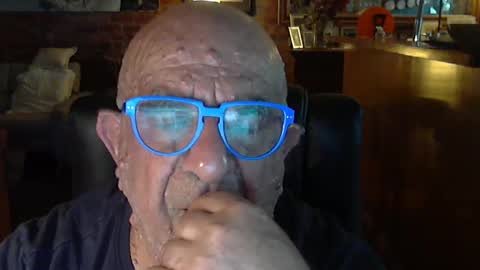 Snapshot of patvac chatting on 11, 2, 2025 patvac online show from 11, 2, 2025