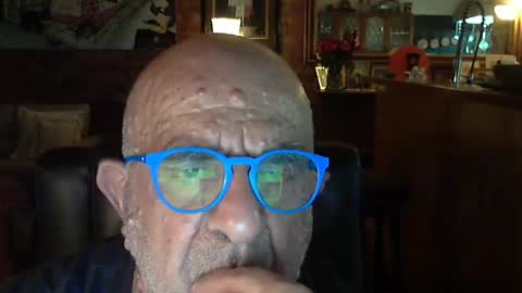 Snapshot of patvac chatting on 4, 3, 2025 patvac online show from 4, 3, 2025