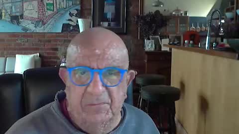 Snapshot of patvac chatting on 9, 9, 2025 patvac online show from 9, 9, 2025