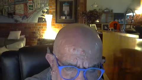 Snapshot of patvac chatting on 22, 9, 2025 patvac online show from 22, 9, 2025