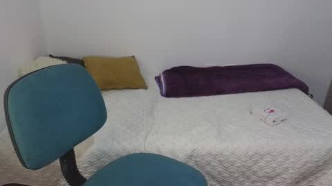 pau cute online show from 15, 12, 2025