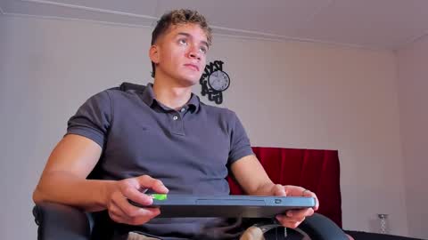 Paull George online show from 25, 9, 2025