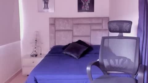 PAUL ROGER online show from 6, 11, 2025