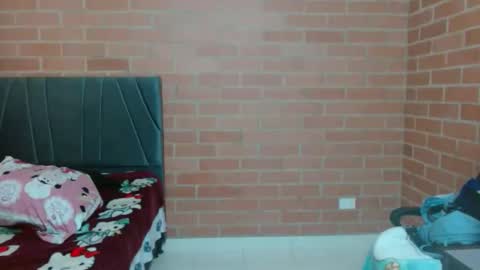 paula__117 online show from 10, 4, 2026