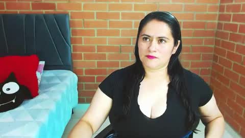 Snapshot of paula__117 chatting on 5, 8, 2026 paula__117 online show from 5, 8, 2026