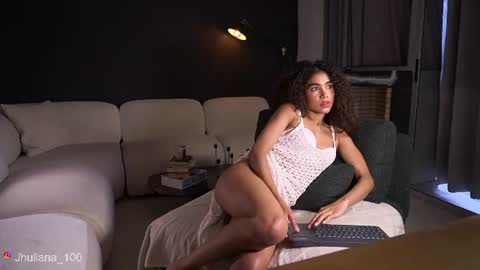 Snapshot of paulacora100 chatting on 24, 6, 2026 Paula online show from 24, 6, 2026