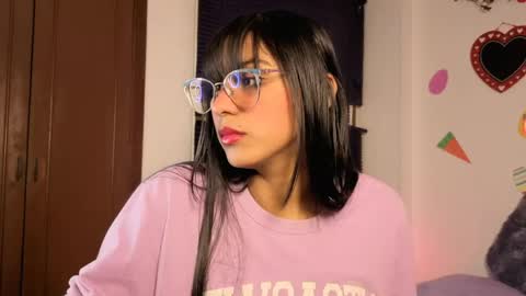 Paula  online show from 27, 4, 2026