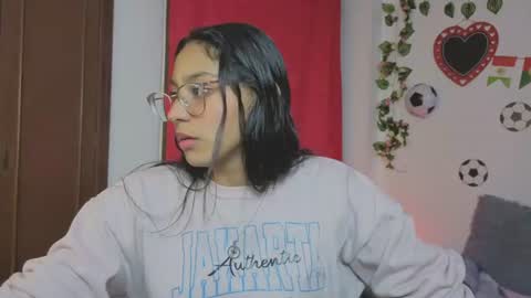 Snapshot of paulacutexs chatting on 1, 7, 2026 Paula online show from 1, 7, 2026