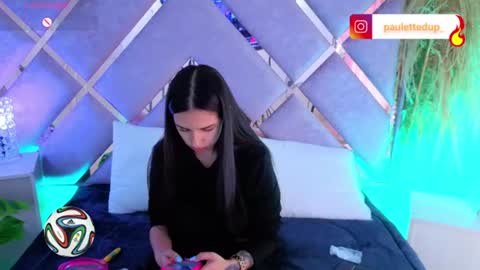 Snapshot of paulette_dupont_ chatting on 14, 6, 2026 paulette_dupont_ online show from 14, 6, 2026