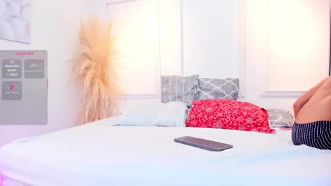 Snapshot of paulette_valverde chatting on 19, 1, 2026 Pau online show from 19, 1, 2026