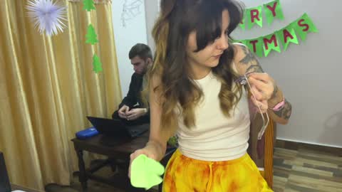 Isla  Chase online show from 20, 12, 2024