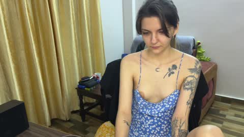 Isla  Chase online show from 2, 2, 2025