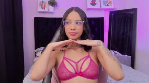 PAULINA  online show from 10, 4, 2026