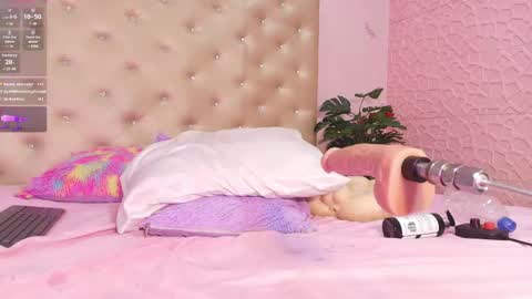 Snapshot of paulinasaeenz chatting on 8, 2, 2025 PaulinaSaennz online show from 8, 2, 2025
