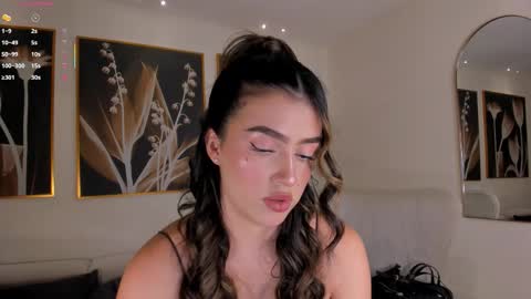 Snapshot of paulinasantosx chatting on 5, 2, 2026 Paulina Santos online show from 5, 2, 2026