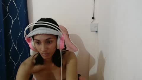pauline_09102004 online show from 14, 2, 2025