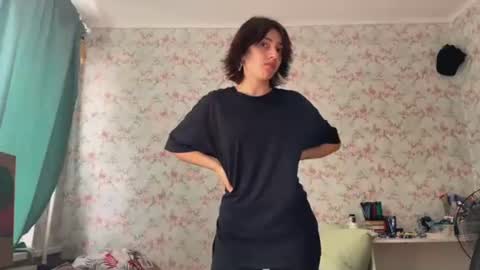 lilyyyyy online show from 23, 6, 2026