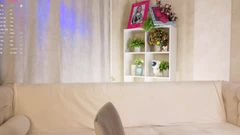 Snapshot of pazrapacki chatting on 3, 2, 2026 Beautiful Mila online show from 3, 2, 2026