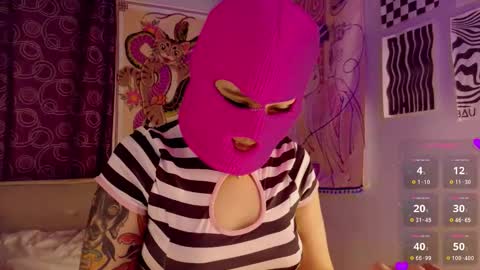  P E A C H   online show from 1, 11, 2025