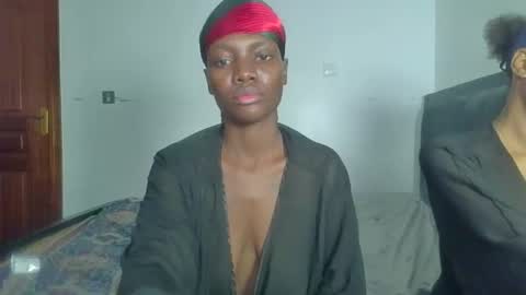 peach_ebonny online show from 4, 6, 2026