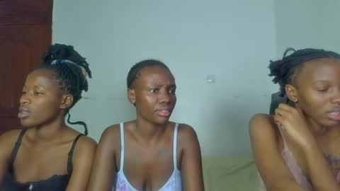 peach_ebonny online show from 28, 6, 2026
