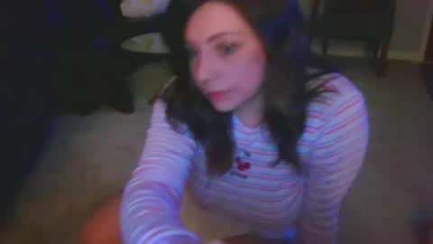 Snapshot of peachy_e chatting on 12, 3, 2026 E online show from 12, 3, 2026