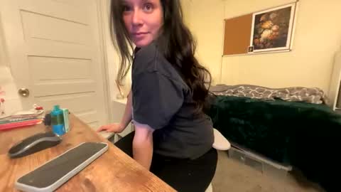 PeachyObsession online show from 27, 3, 2026