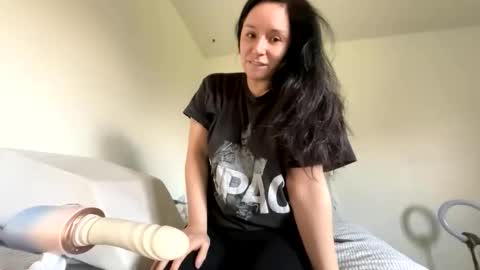 PeachyObsession online show from 27, 3, 2026