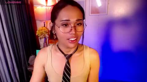Snapshot of peakaboo_xx chatting on 27, 7, 2026 Angel Creamdensada online show from 27, 7, 2026