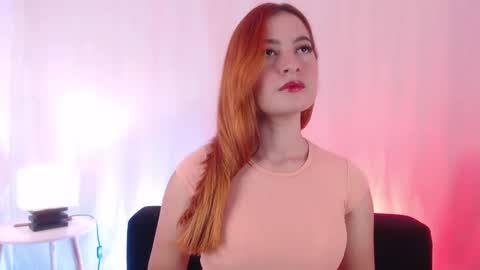 Snapshot of pear__moon chatting on 4, 2, 2025 LILLY online show from 4, 2, 2025