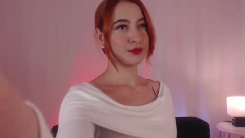 Snapshot of pear__moon chatting on 28, 2, 2025 LILLY online show from 28, 2, 2025