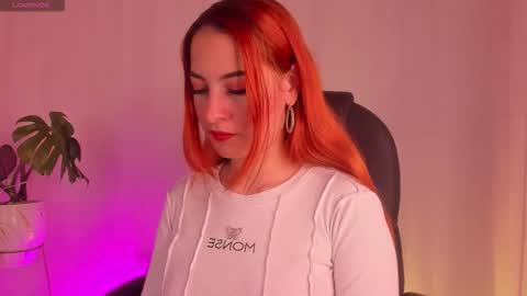 Snapshot of pear__moon chatting on 19, 9, 2025 LILLY online show from 19, 9, 2025