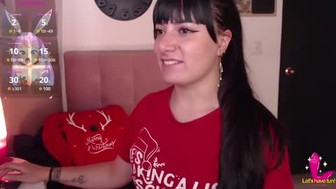 Snapshot of pearl_3 chatting on 24, 12, 2024 Pearl online show from 24, 12, 2024