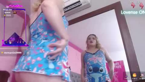 Snapshot of pearl_michelts chatting on 10, 10, 2025 michel online show from 10, 10, 2025