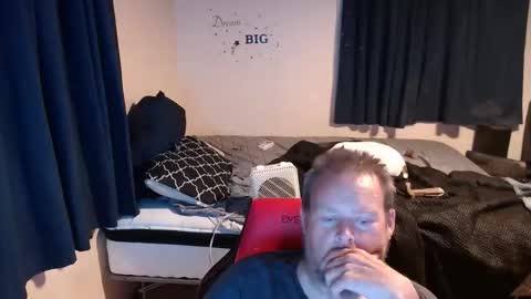 Snapshot of pecker40 chatting on 24, 10, 2025 pecker40 online show from 24, 10, 2025