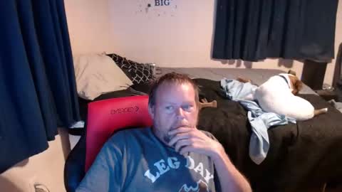 Snapshot of pecker40 chatting on 10, 11, 2025 pecker40 online show from 10, 11, 2025