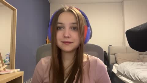 Luna Vale online show from 13, 7, 2026