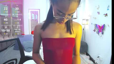 Snapshot of peneelopeecute chatting on 27, 10, 2025 peneelopeecute online show from 27, 10, 2025