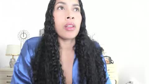 penelope douglas online show from 21, 10, 2025