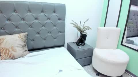 Penelope online show from 4, 3, 2025