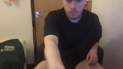 pennguin00 online show from 31, 12, 2024