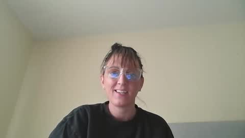 pennypettyworth online show from 2, 2, 2026