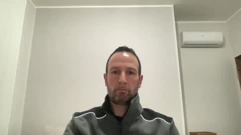 peppinslosqualo online show from 24, 2, 2025