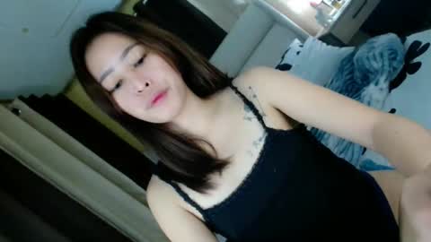 Snapshot of perfect_suckerqueen69 chatting on 24, 5, 2026 Sweet Gwen online show from 24, 5, 2026
