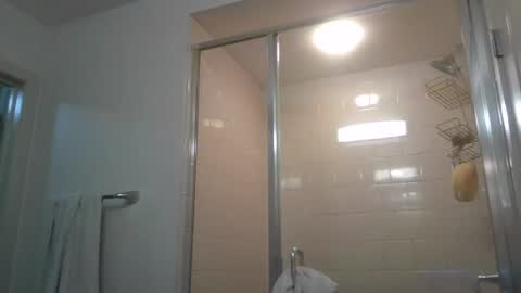 Snapshot of perfectly222peachy chatting on 24, 9, 2025 perfectly222peachy online show from 24, 9, 2025