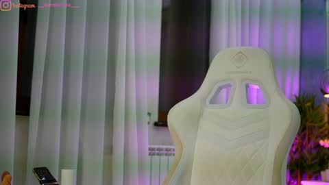 Dee online show from 9, 3, 2026